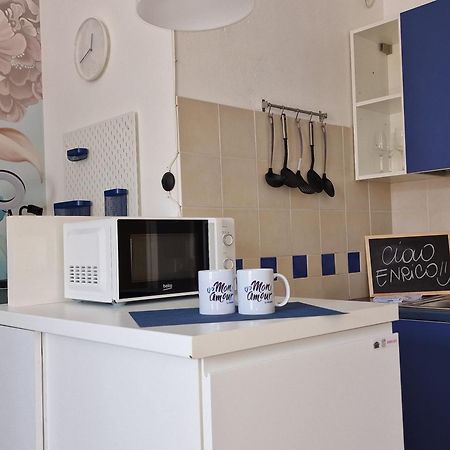 Casa Mon Amour Ливорно Екстериор снимка