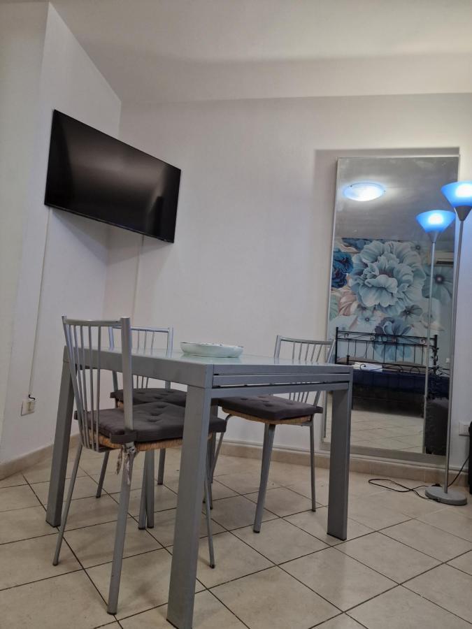 Casa Mon Amour Ливорно Екстериор снимка