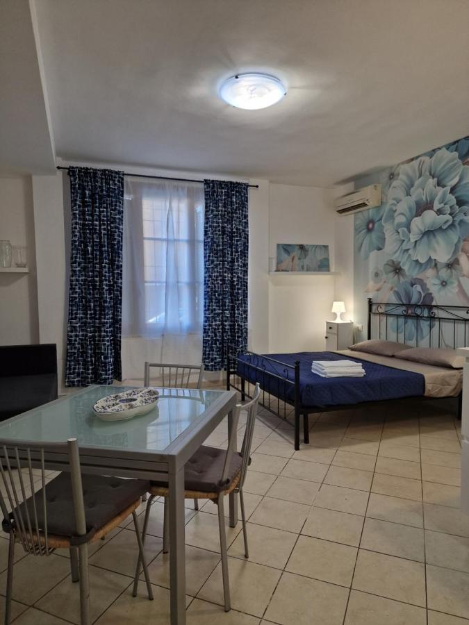 Casa Mon Amour Ливорно Екстериор снимка