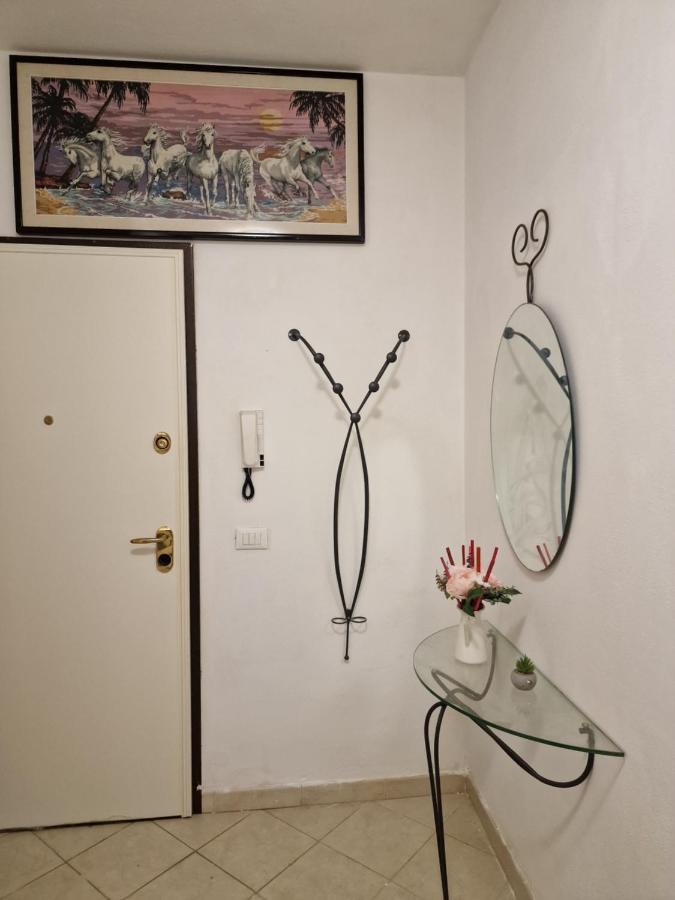 Casa Mon Amour Ливорно Екстериор снимка