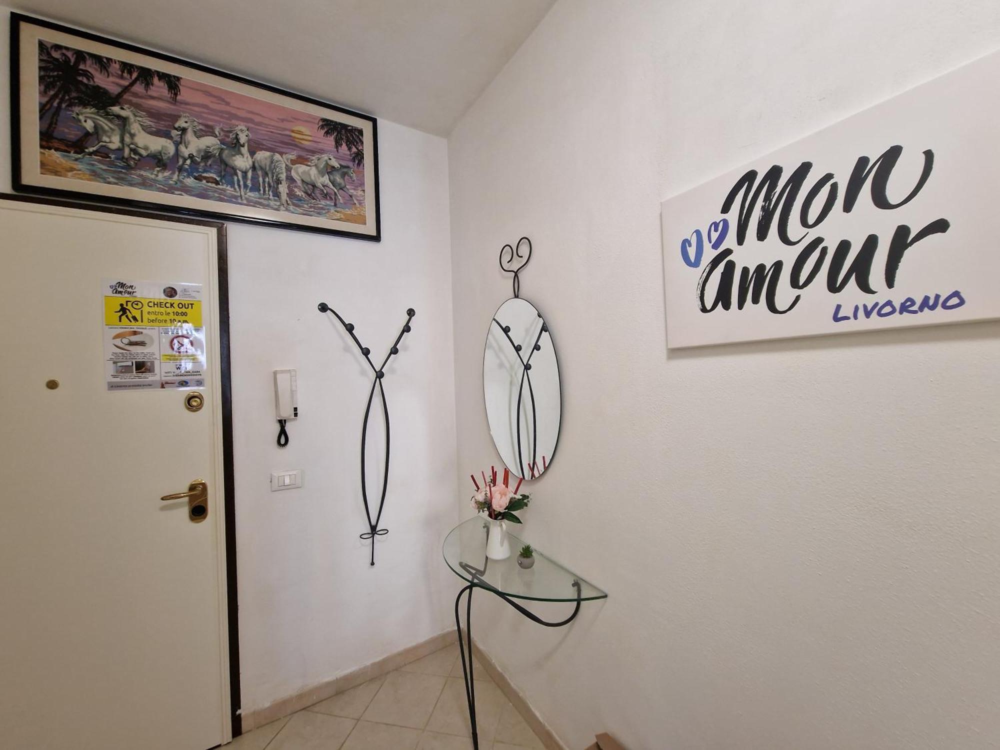 Casa Mon Amour Ливорно Екстериор снимка